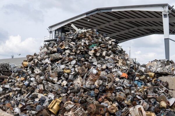 Thu Mua Phế Liệu Phường An Phú Đông Giá Cao Nhất - Gọi Ngay!