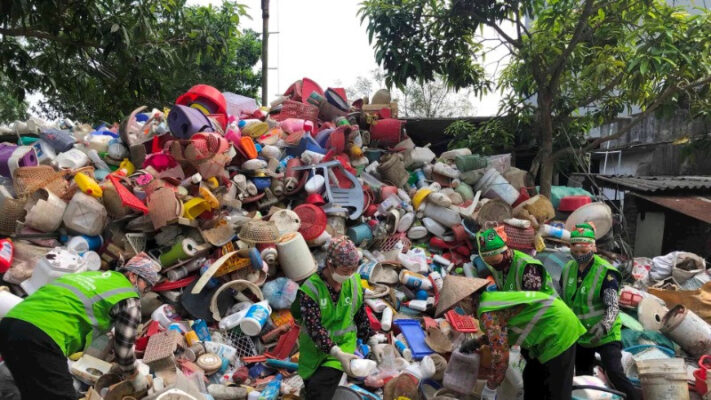 Thu Mua Phế Liệu Phường Phú Định Giá Cao Nhất - Gọi Ngay!